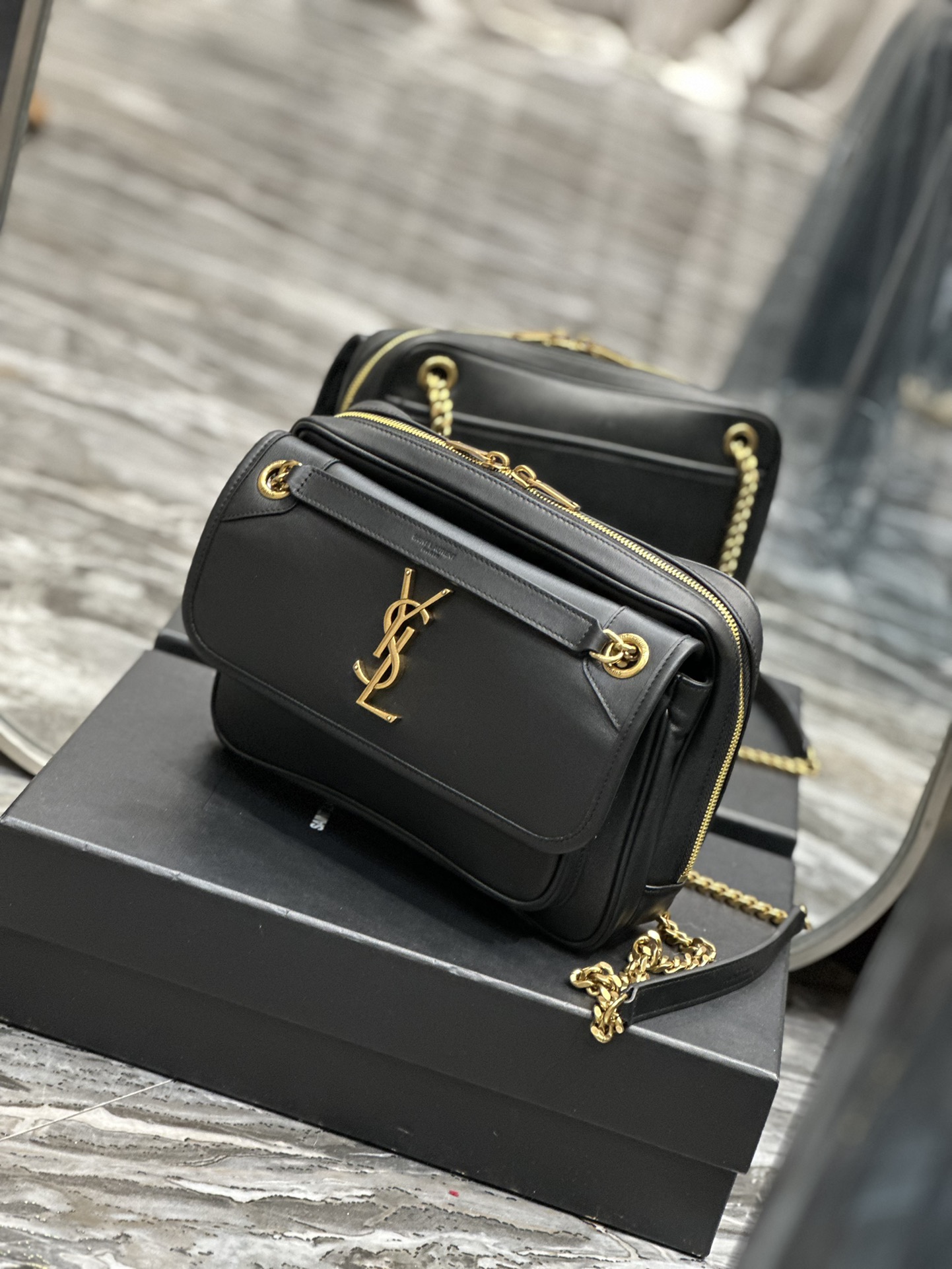 [TOP] Yves Saint Laurent YSL Cowhide Camera Chain Bags - Black&GHW