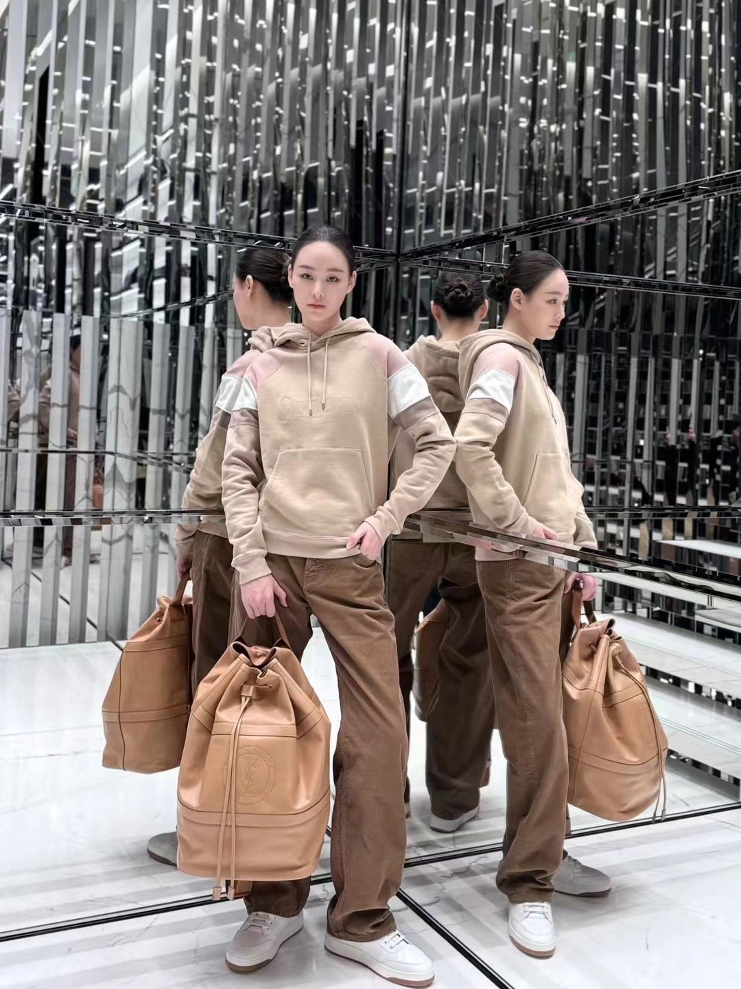 [TOP] Yves Saint Laurent YSL Cowhide Badge Style Backpacks 31×49×25cm - 3 Colors