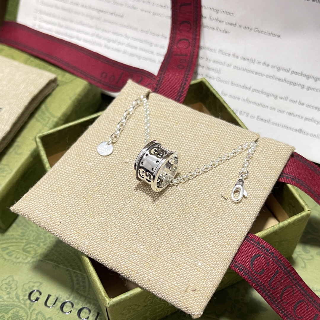 [TOP] GUCCI Hollow GG Necklace - Silver