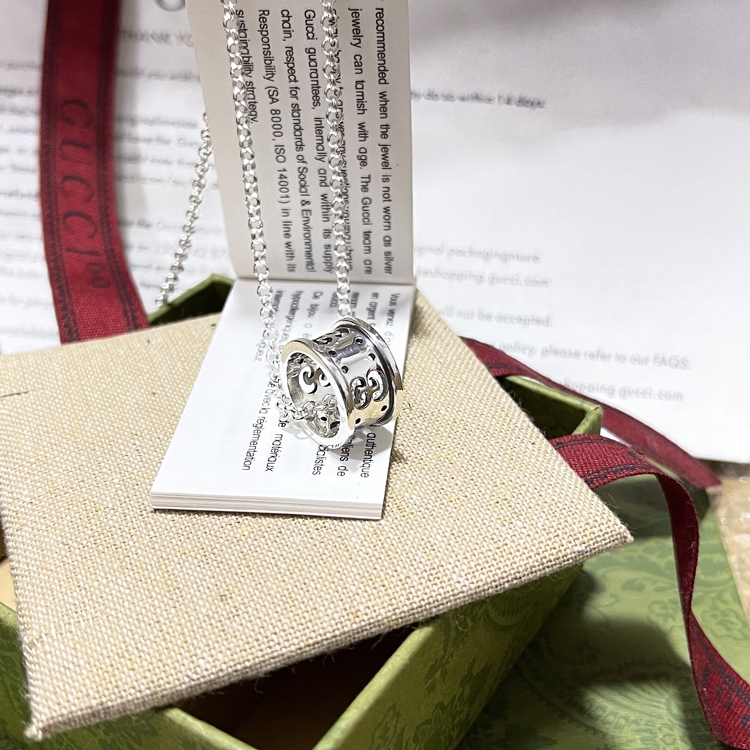 [TOP] GUCCI Hollow GG Necklace - Silver