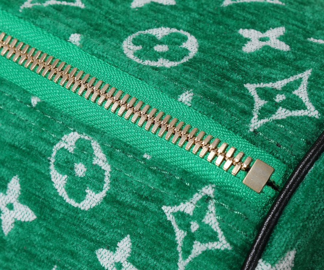 [TOP] Louis Vuitton LV Velvet Handbags 31x15x15cm - Green