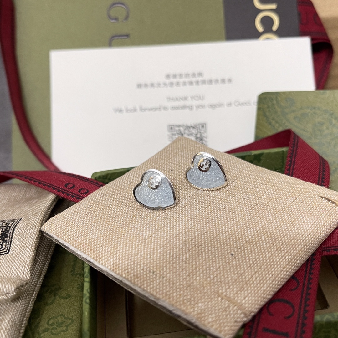 [TOP] GUCCI Enamel Love Earrings - Sky Blue
