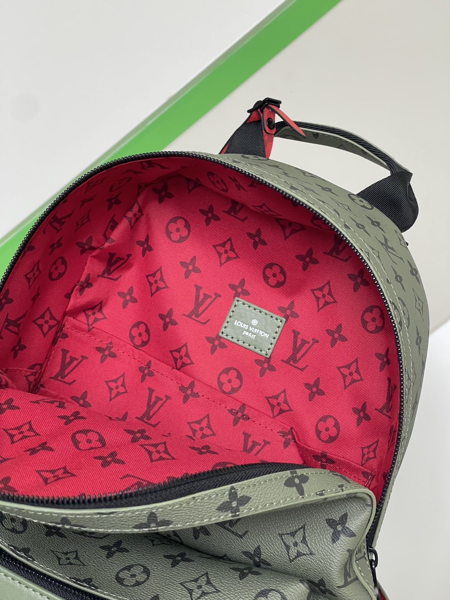 [TOP] LV Monogram Discovery Small Backpack 29x38x20cm-Green