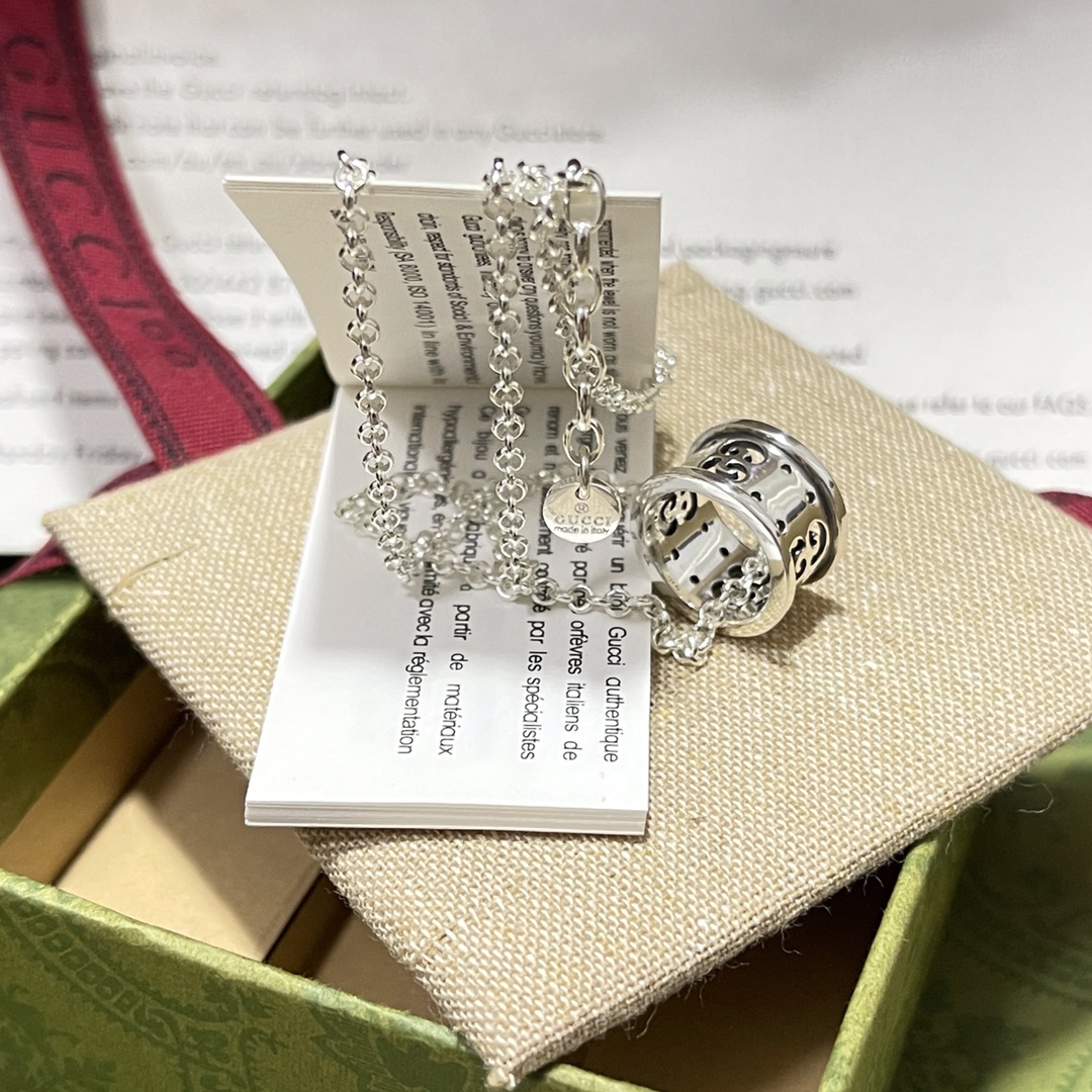 [TOP] GUCCI Hollow GG Necklace - Silver