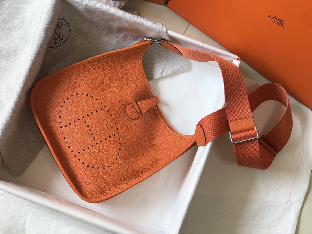 [TOP] HERMES Evelyne Bag 28CM - Orange&SHW