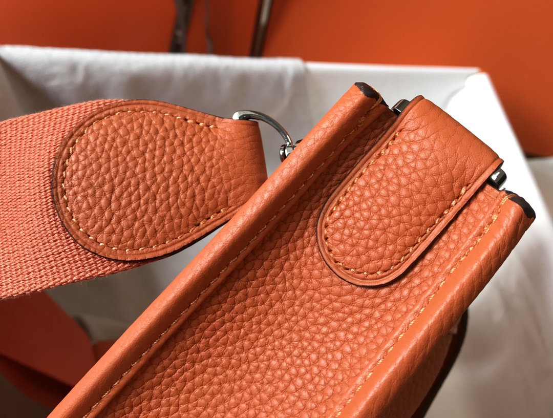 [TOP] HERMES Evelyne Bag 28CM - Orange&SHW