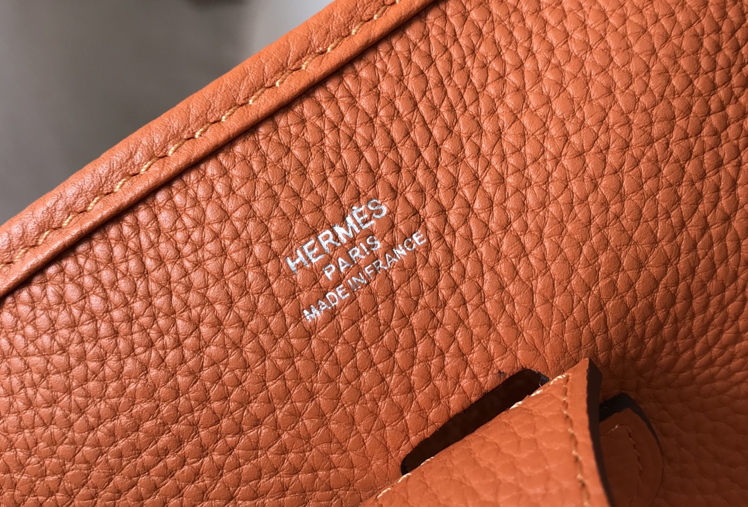 [TOP] HERMES Evelyne Bag 28CM - Orange&SHW