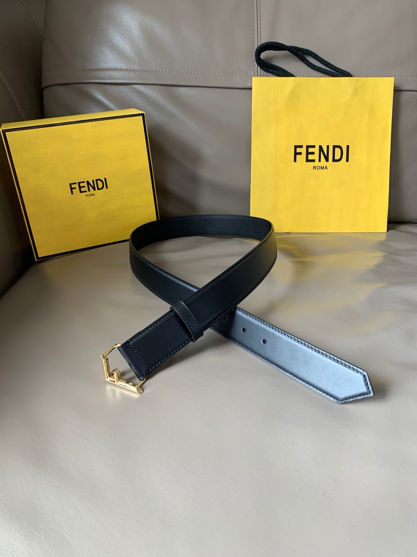 [TOP] FENDI Black Leather Material Waistband - Black - 3.5CM