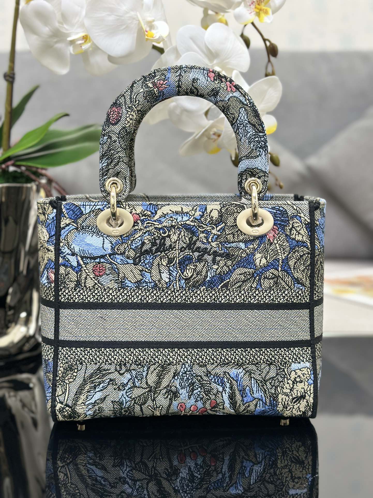 [TOP] Christian Dior Five Grid Embroidered Magic Garden Handbag 24x20x11CM - GHW
