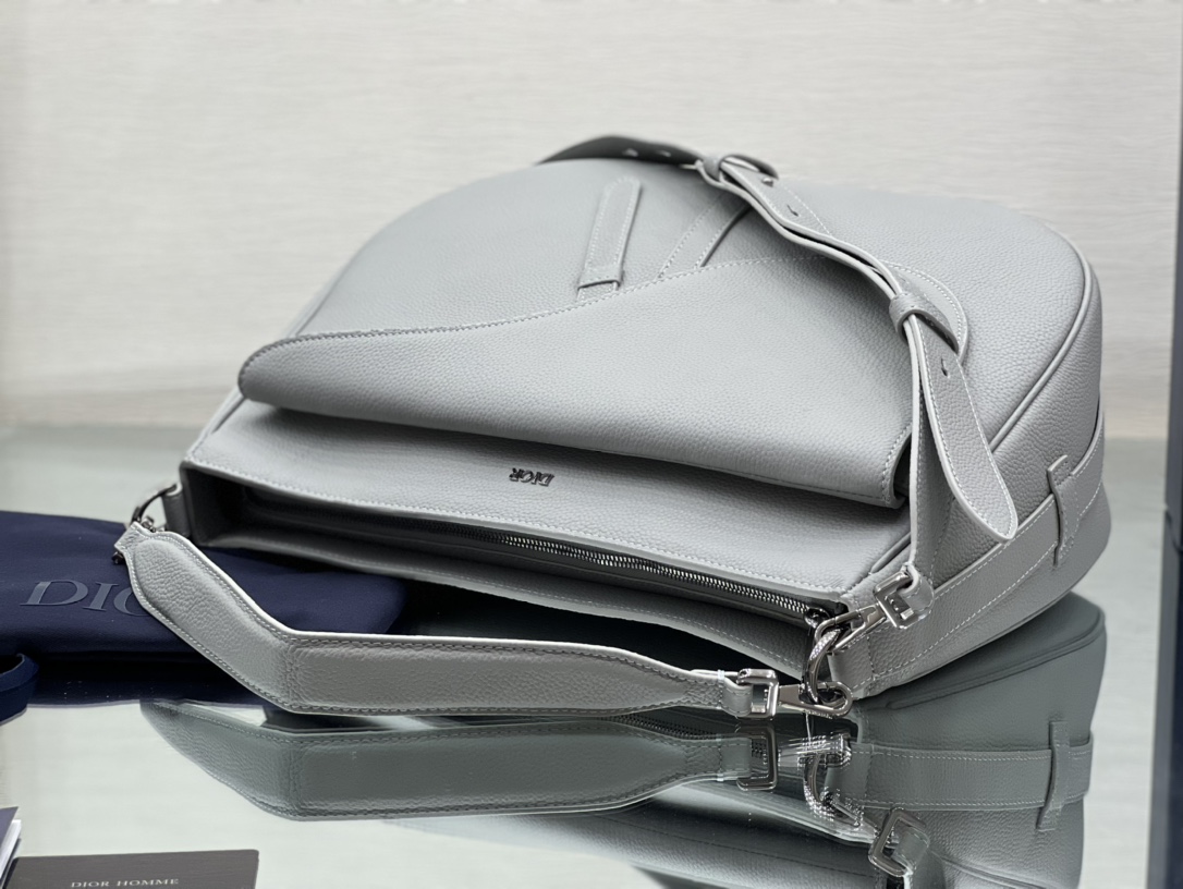 [Top] Christian Dior Men's Gray Grain Leather Handbag - 40×29.5×14.5cm