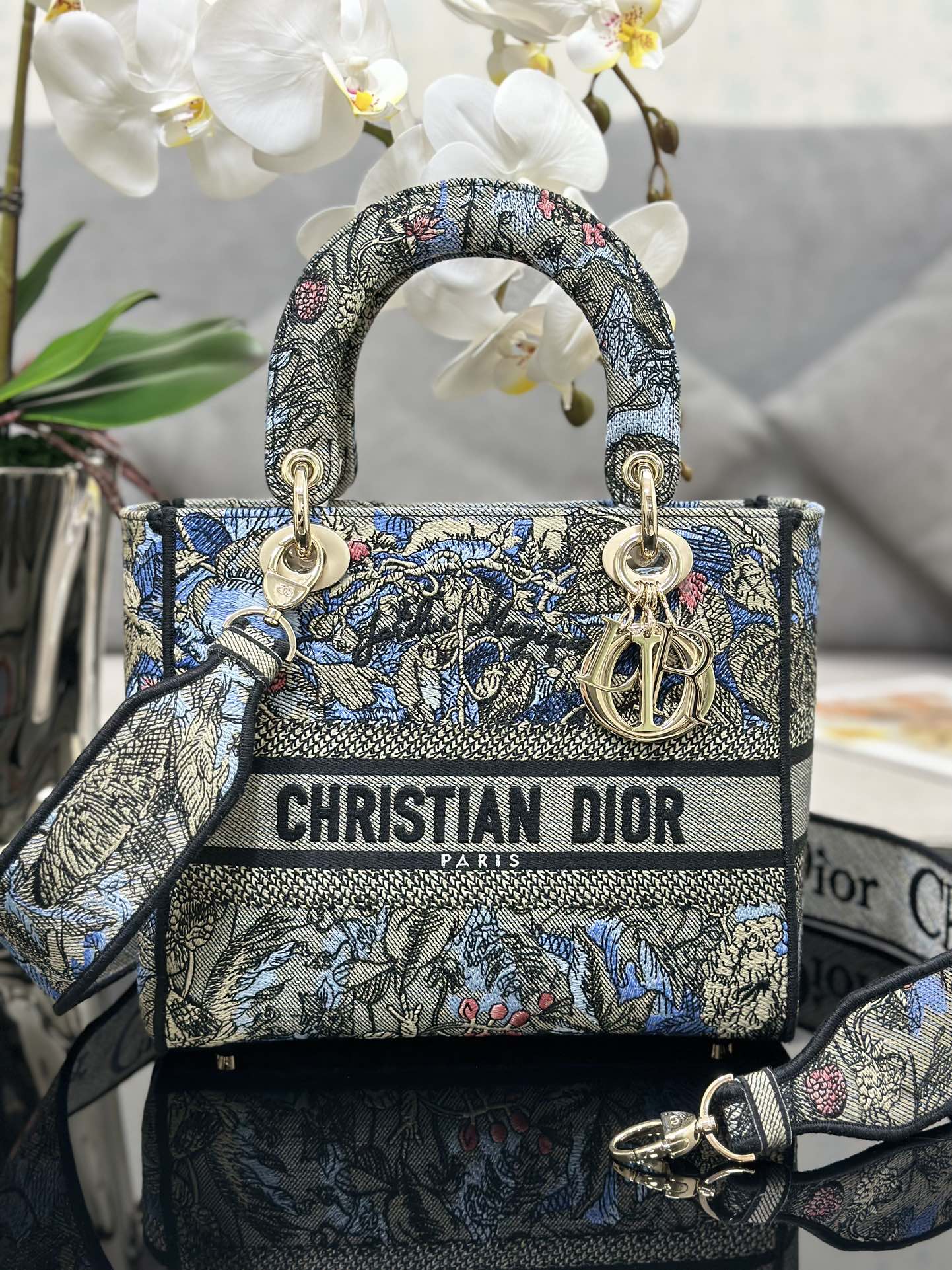 [TOP] Christian Dior Five Grid Embroidered Magic Garden Handbag 24x20x11CM - GHW