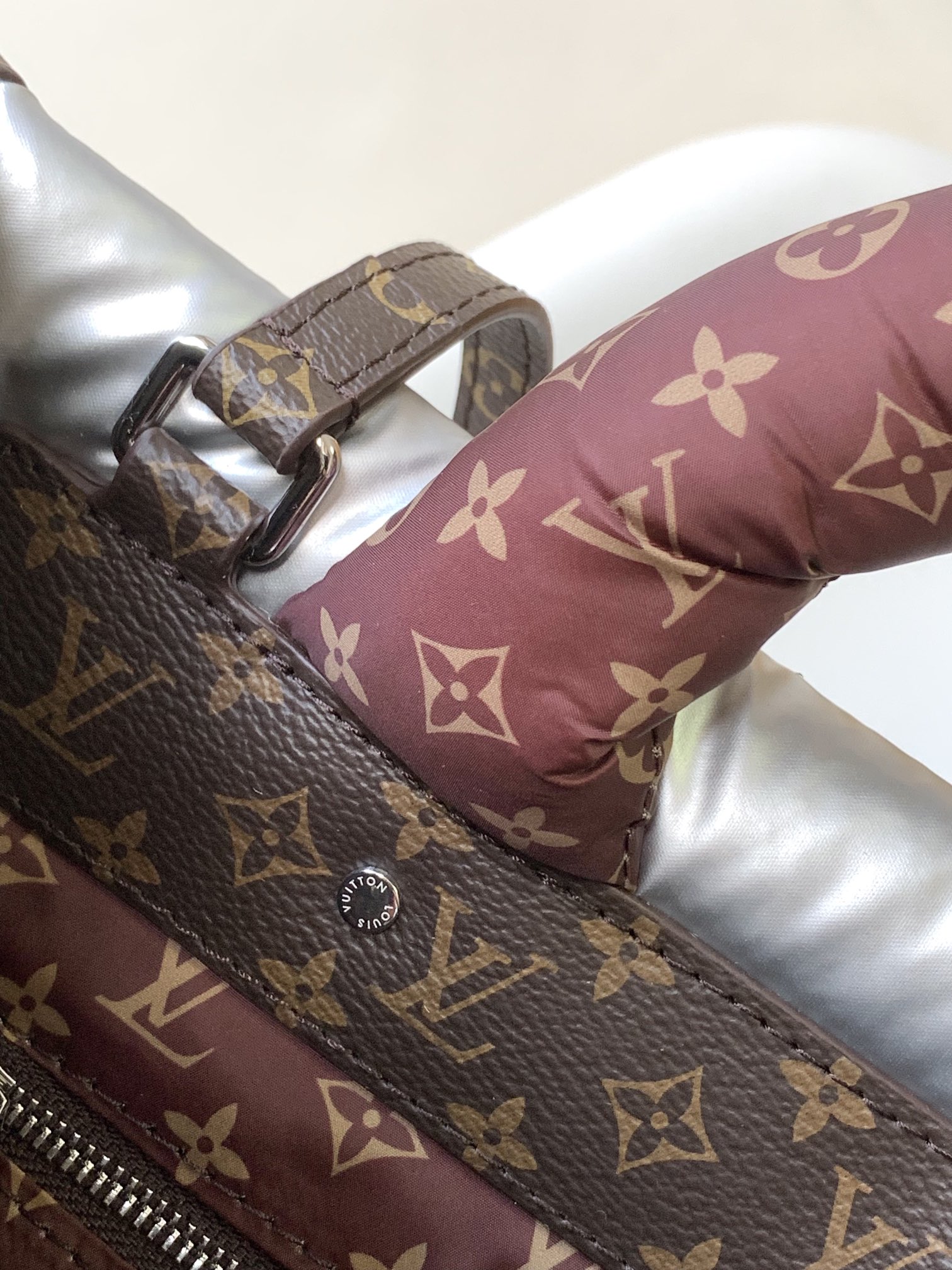 [TOP] Louis Vuitton LV Medium Silver Down Handbag 35x27x14CM-Sliver