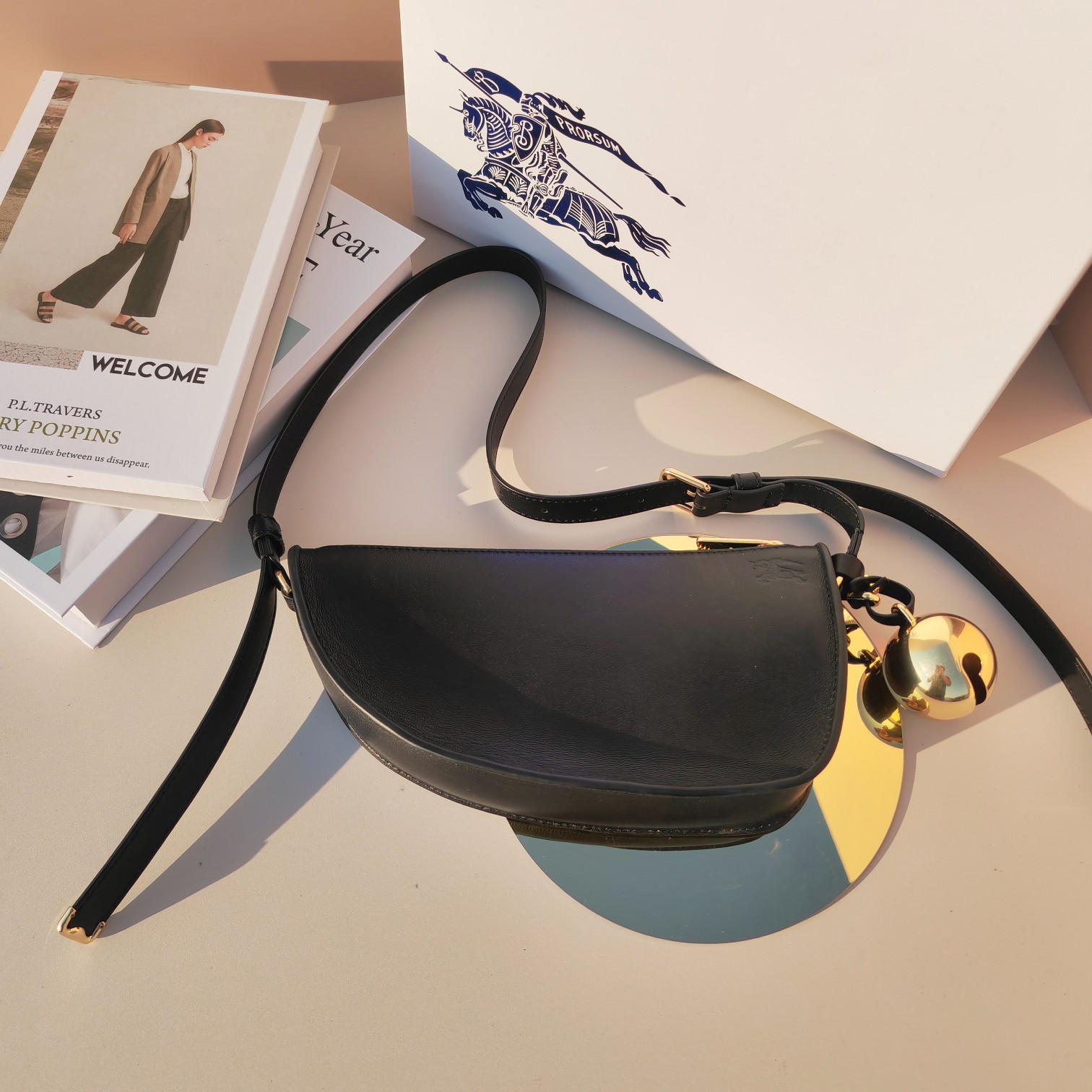 [TOP] BURBERRY Shoulder Bag with Bell Lambskin 26×5.5×13.5cm/32×7×17cm - Black