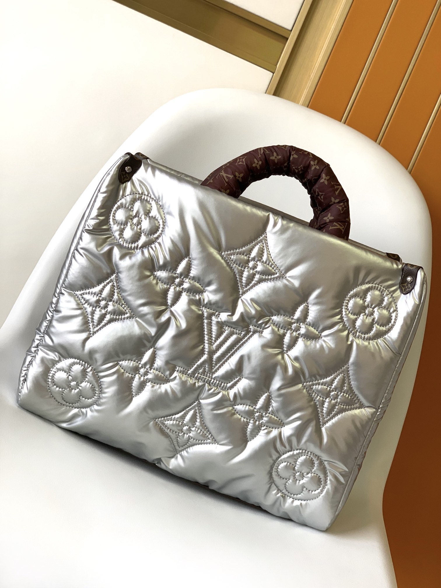 [TOP] Louis Vuitton LV Medium Silver Down Handbag 35x27x14CM-Sliver