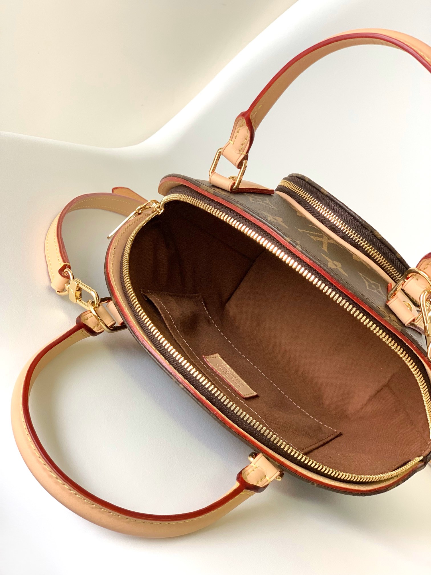 [TOP] Louis Vuitton LV Ellipse Small Handbag 28x21x8cm - Brown