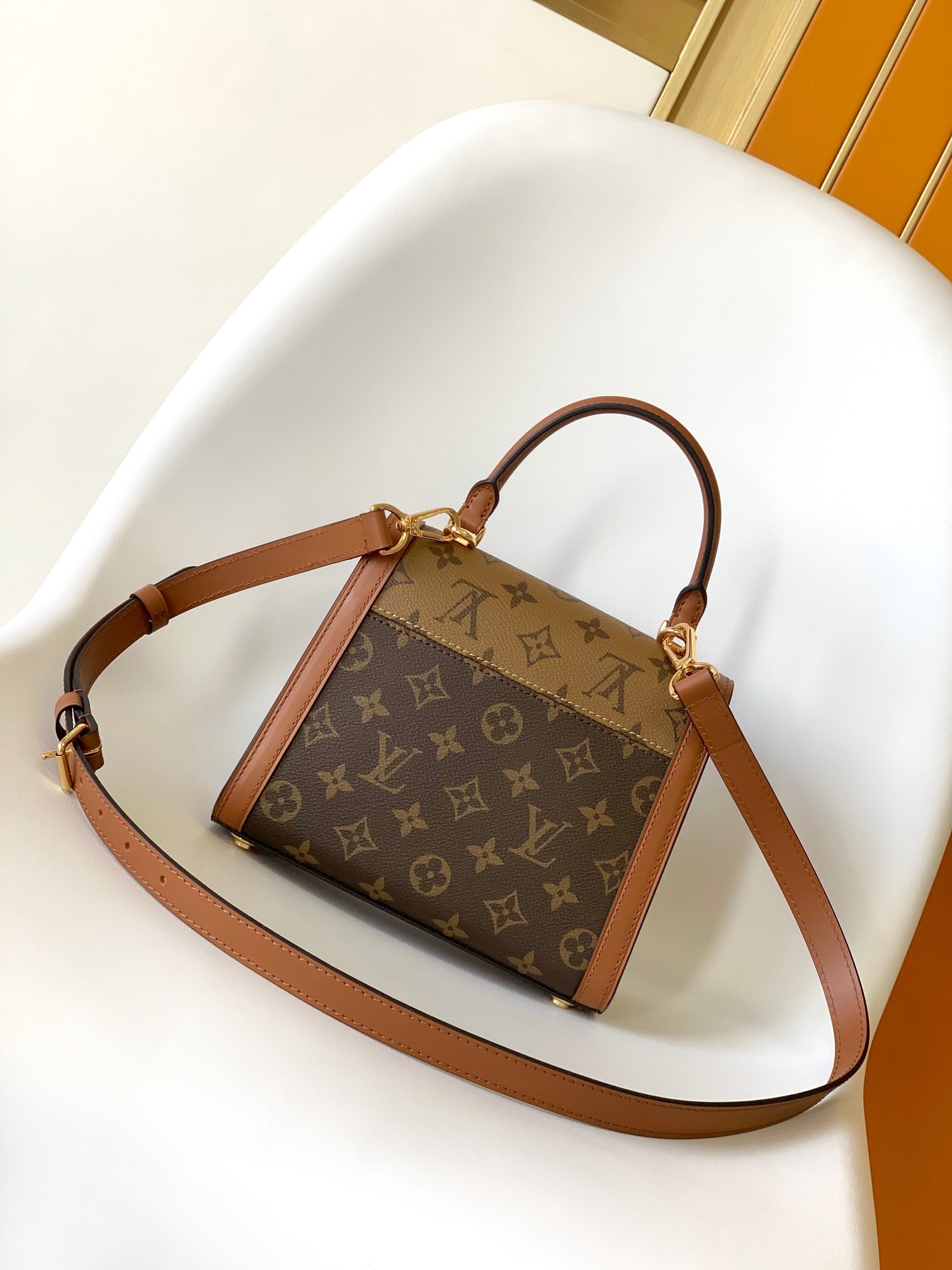 [TOP] Louis Vuitton LV Dauphine Capitale Handbags 17.5x17.5x9CM - Brown&GHW