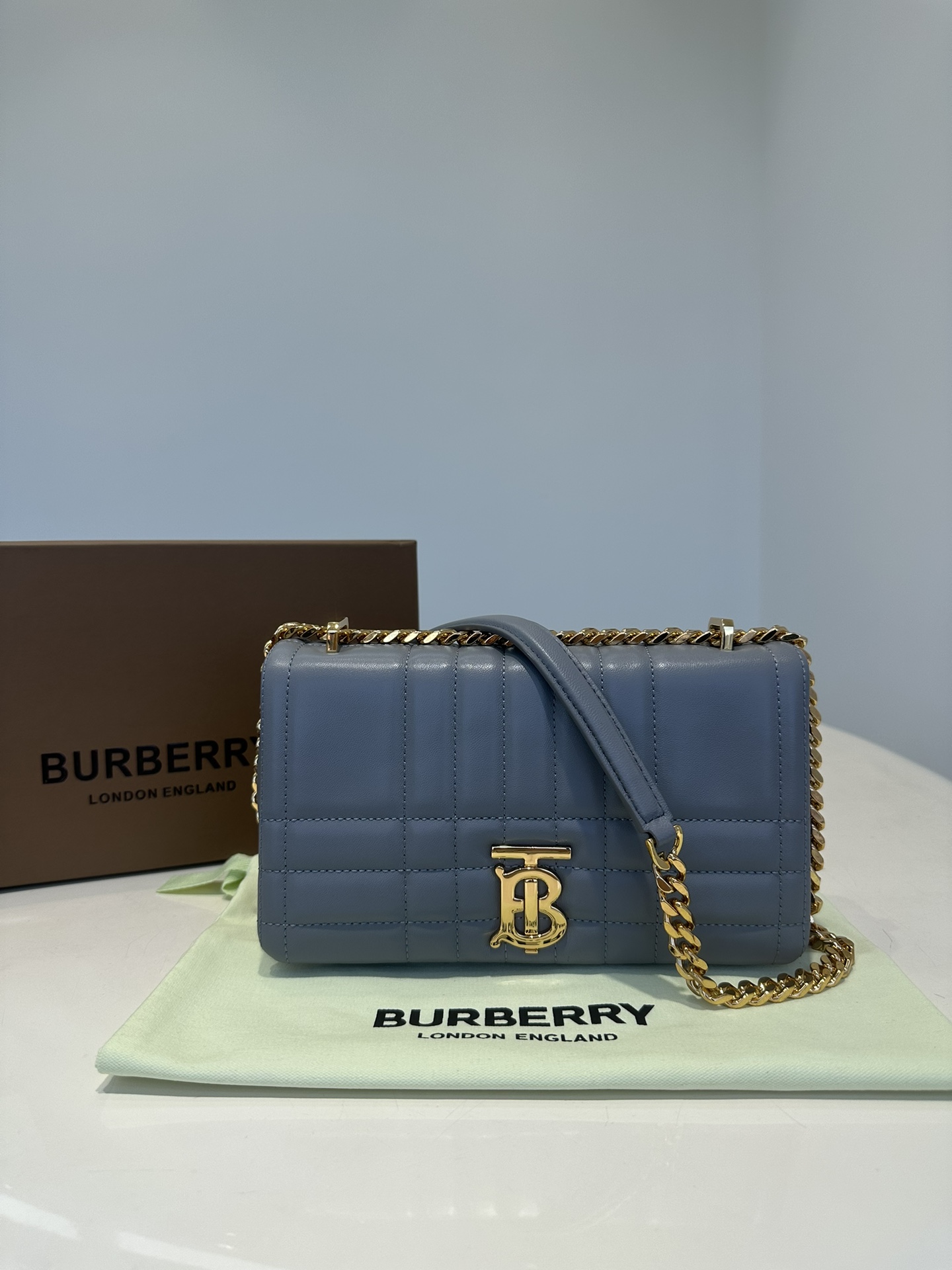 [TOP] BURBERRY Lambskin Lola Bags 23X13X6cm - 3 Color