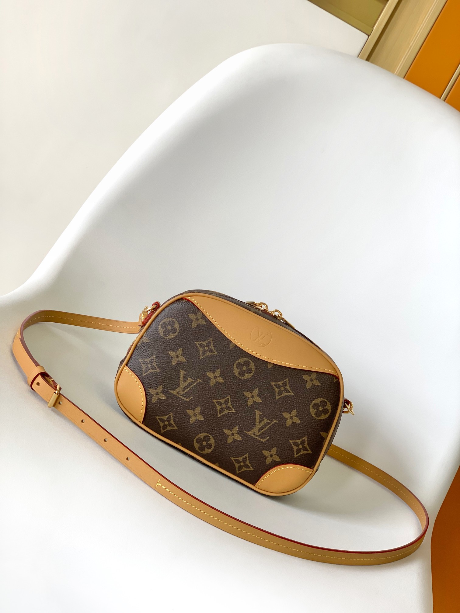 [TOP] Louis Vuitton LV Mini Lugage Handbag 22×15×7cm - Brown&GHW