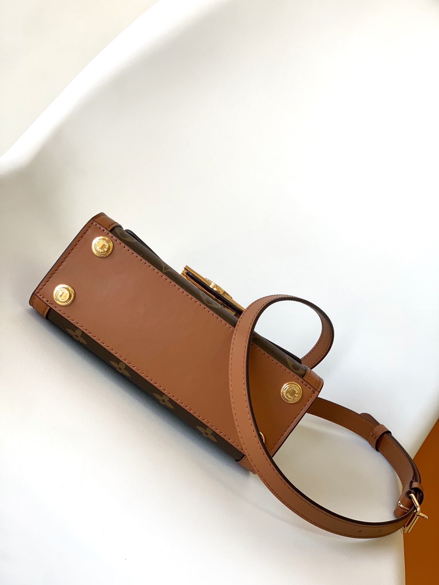 [TOP] Louis Vuitton LV Dauphine Capitale Handbags 17.5x17.5x9CM - Brown&GHW