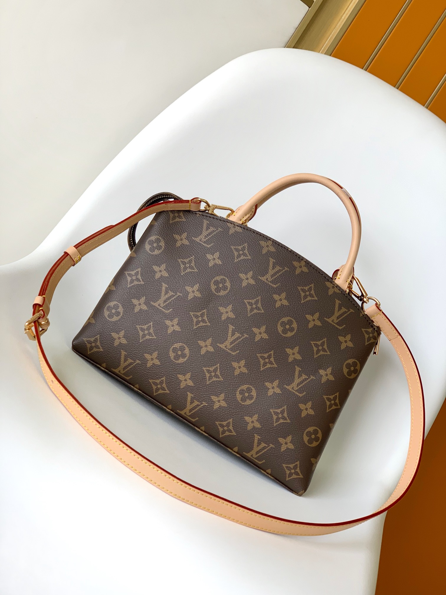 [TOP] Louis Vuitton LV Grand Palais Handbag 29×18×12cm - Brown