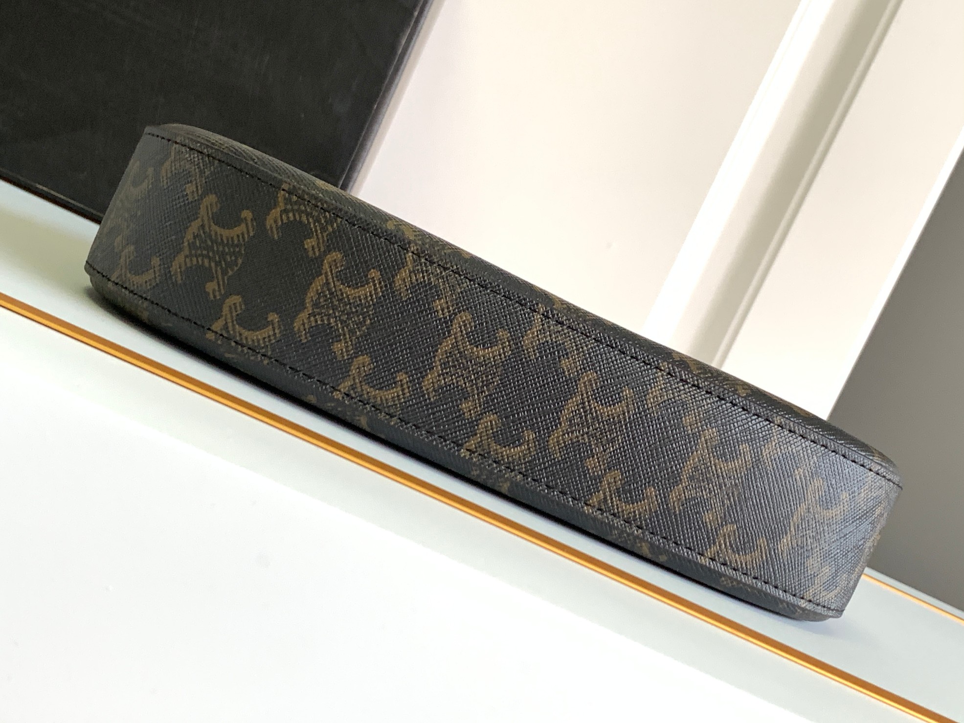 [TOP] CELINE Tilly Bag 22x13.5x4cm - Monogram