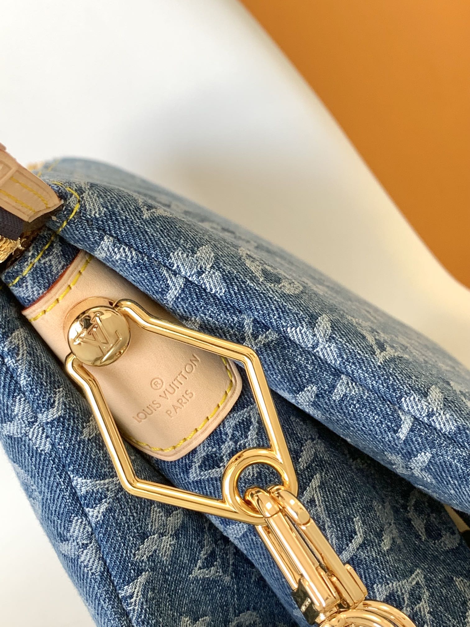 [TOP] Louis Vuitton LV Cousin Small Handbag 26x20x12cm - Denim Blue