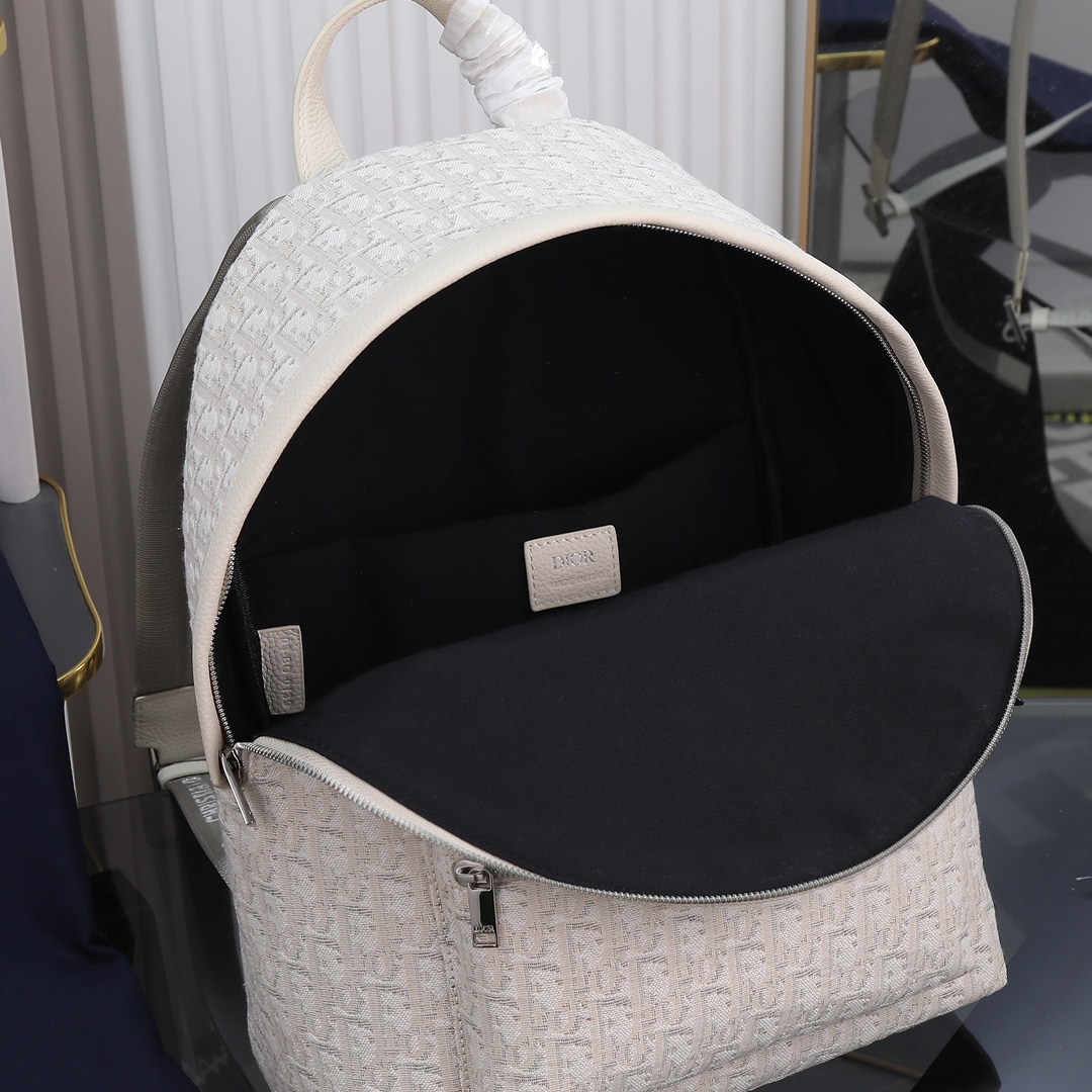 [TOP] Christian Dior Obliqu Backpack Embellished With Cowhide - 30x42x15cm