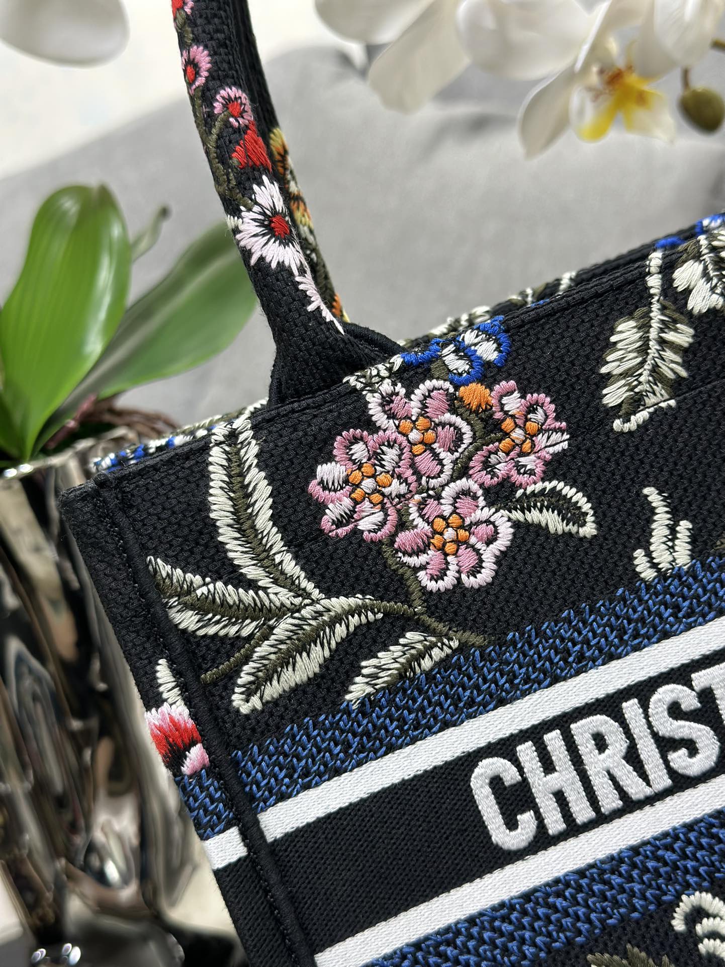[TOP] Christian Dior Petites Fleurs pattern embroidery Book Tote Bags 26.5x21x14cm
