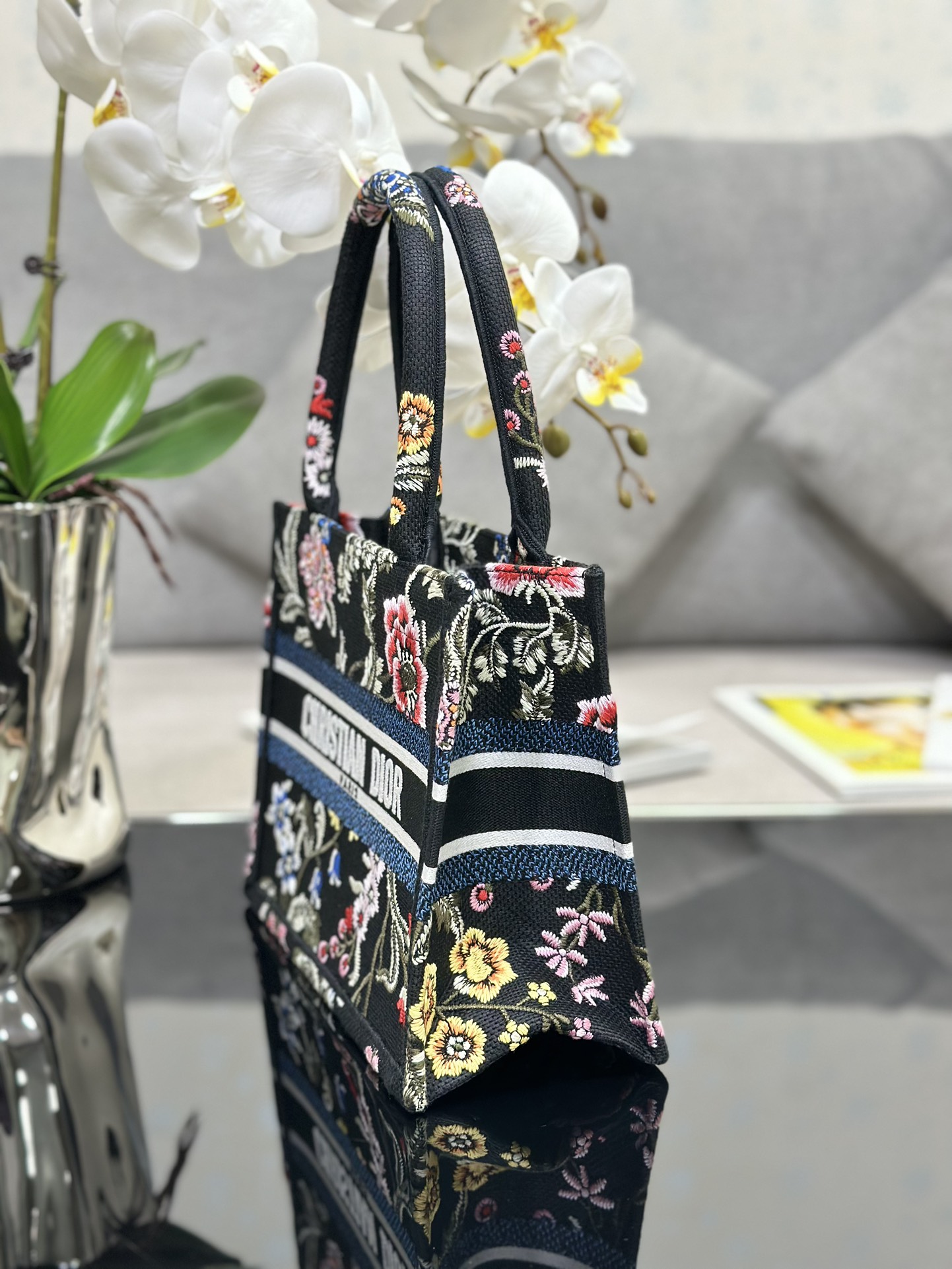 [TOP] Christian Dior Petites Fleurs pattern embroidery Book Tote Bags 26.5x21x14cm