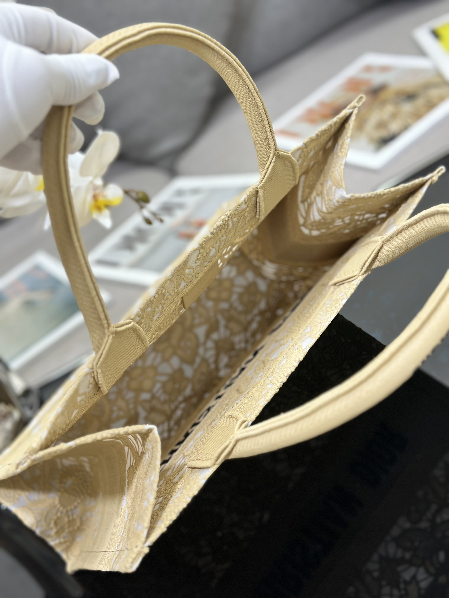 [TOP] Christian Dior Medium Lace D-Lace Macramé Pattern Embroidery Book Tote Bags 36x27.5x16.5cm