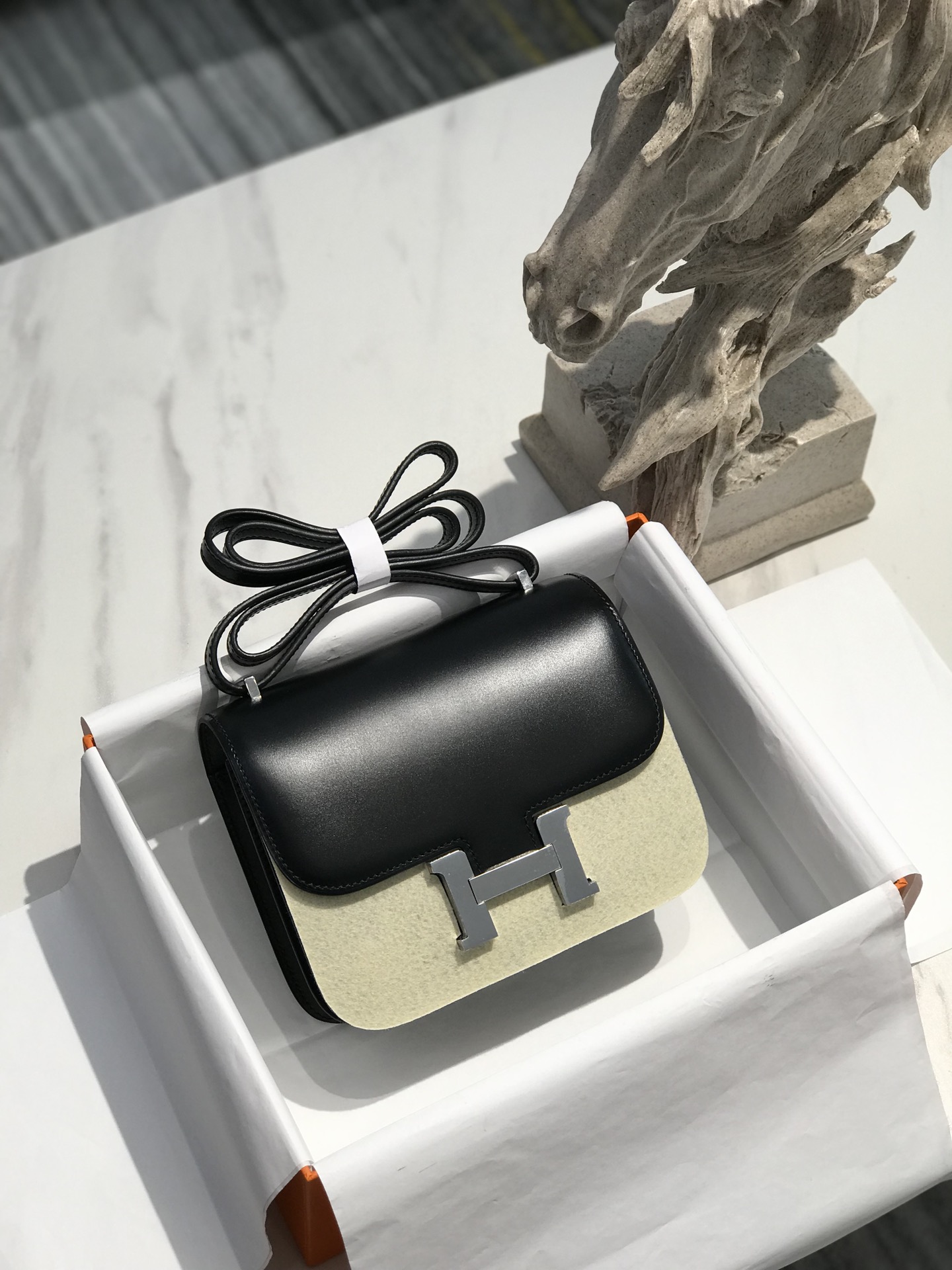 [TOP] HERMES Constance Box Calf 19/24CM - Black&SHW