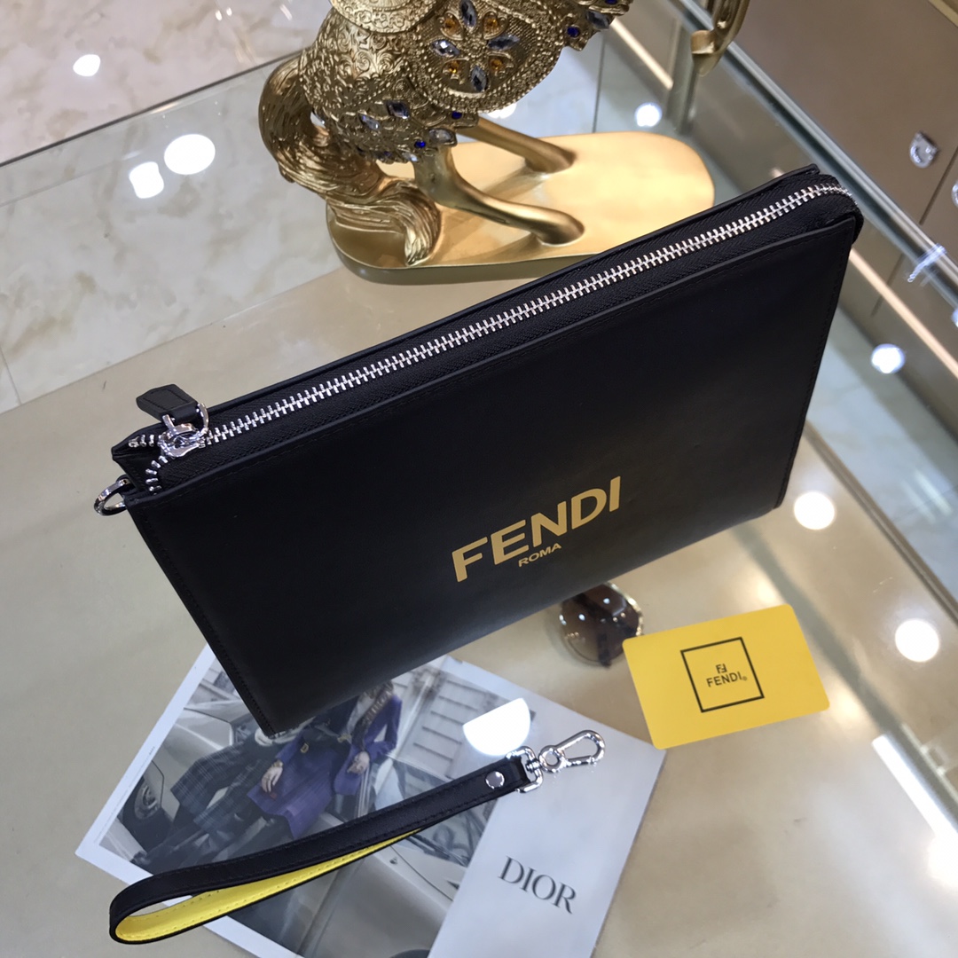 [TOP] FENDI Men's Black Romano Leather Bag 27-20-6cm - Black