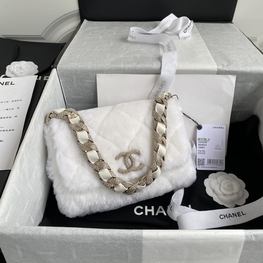 [TOP] CHANEL Diamond Wool Fur Bags 15*21.5*6.5cm - Black&White