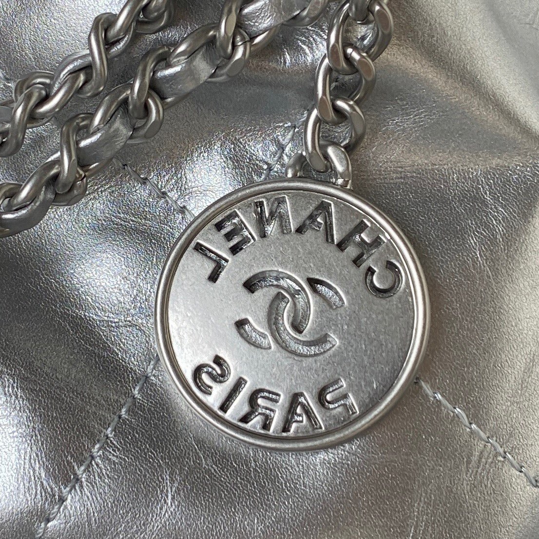 [TOP] CHANEL Mini 22 Quilted Silvery Chain Small Bag 19x20x6cm - Silvery&SHW