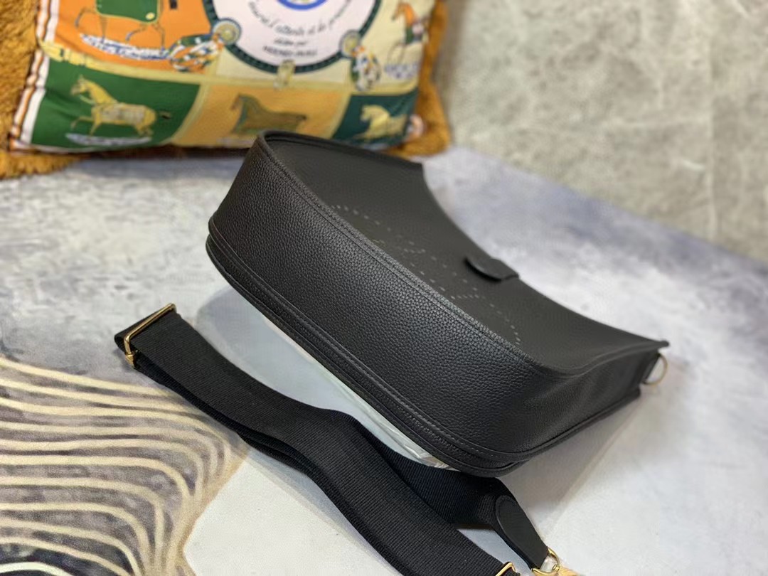 [TOP] HERMES Evelyne Bags 28CM - Black&Gold