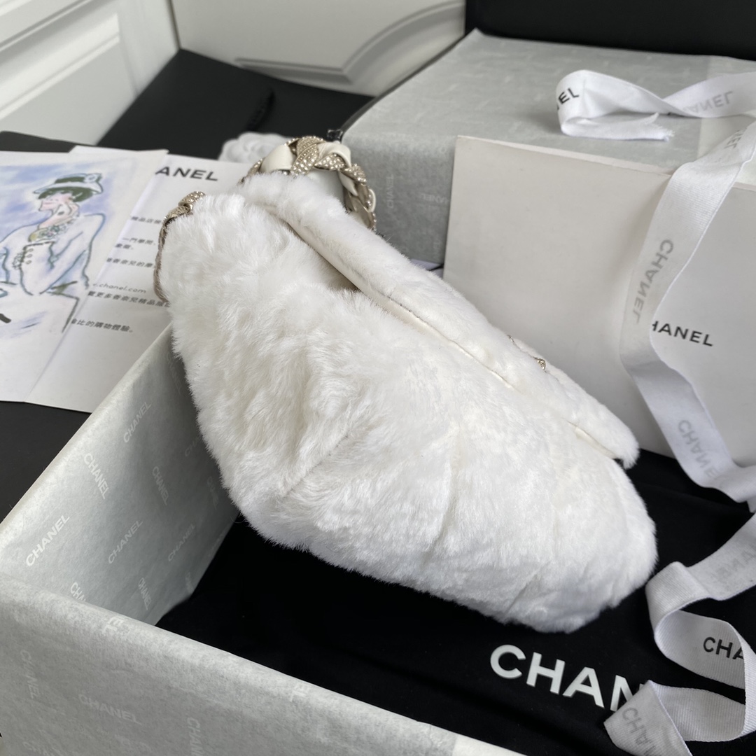[TOP] CHANEL Diamond Wool Fur Bags 15*21.5*6.5cm - Black&White