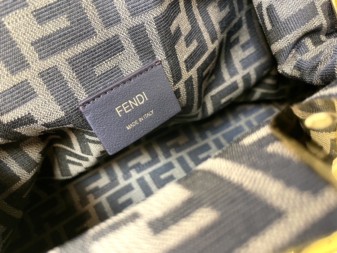 [TOP] FENDI Crinkled Gold First Bags - 2 Sizes - Golden