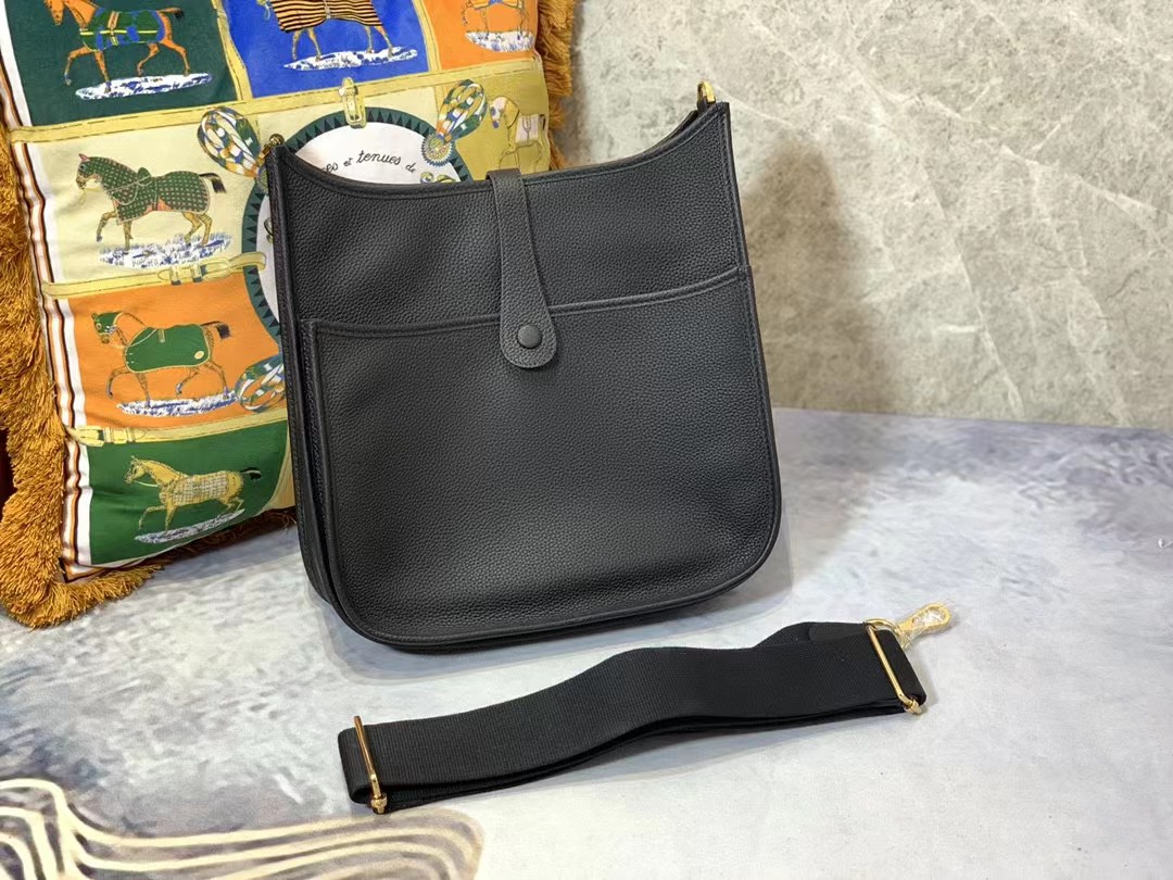 [TOP] HERMES Evelyne Bags 28CM - Black&Gold
