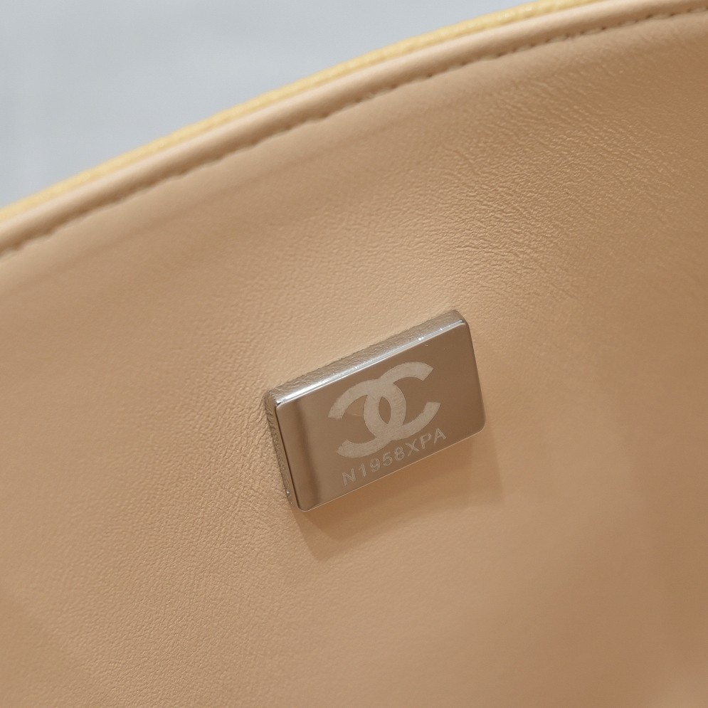 [TOP] CHANEL Classic Flab Bag Medium 15.5x25.5x6.5cm - Yellow&SHW