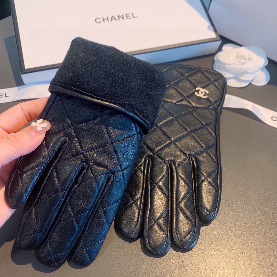 [TOP] CHANEL Quilted Sheepskin Gloves - Black