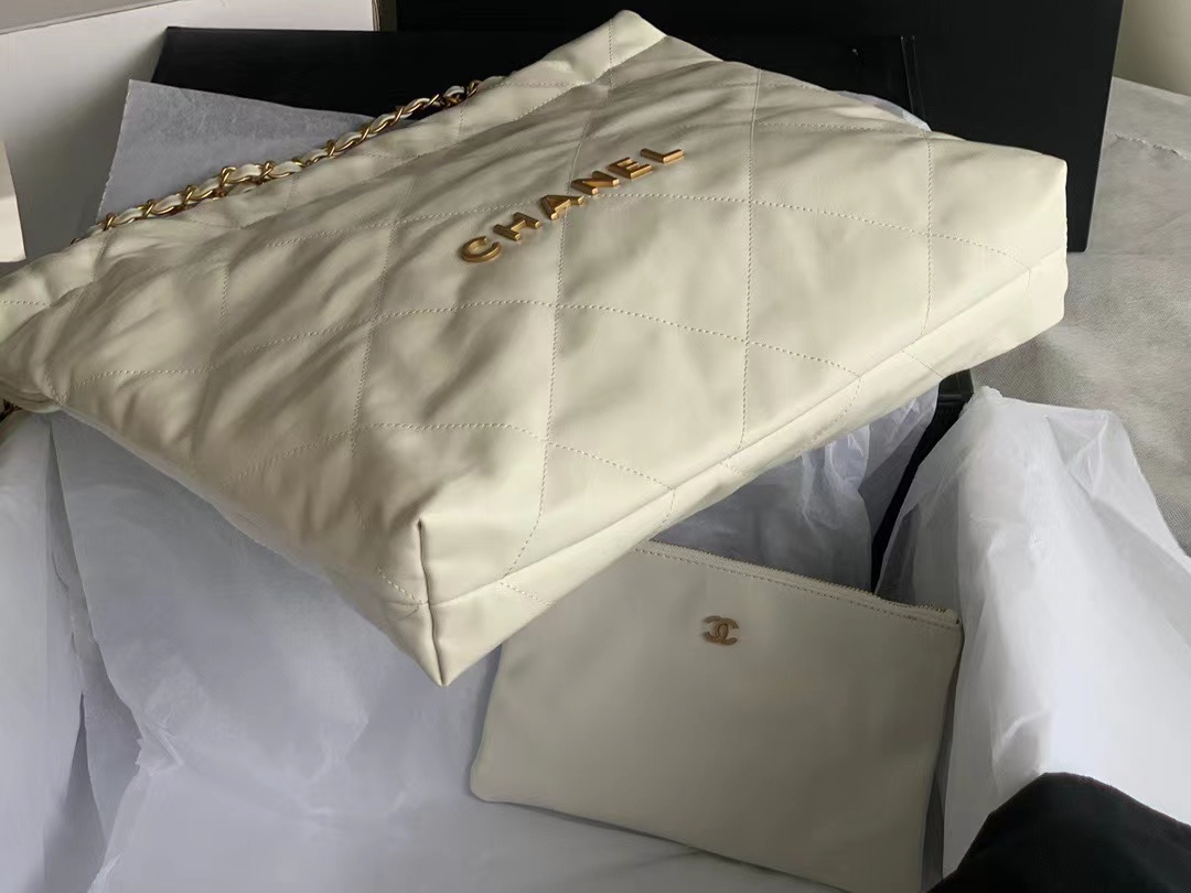 [TOP] CHANEL 22 Quilted Gold Chain Small Bag 35*30*8cm - White