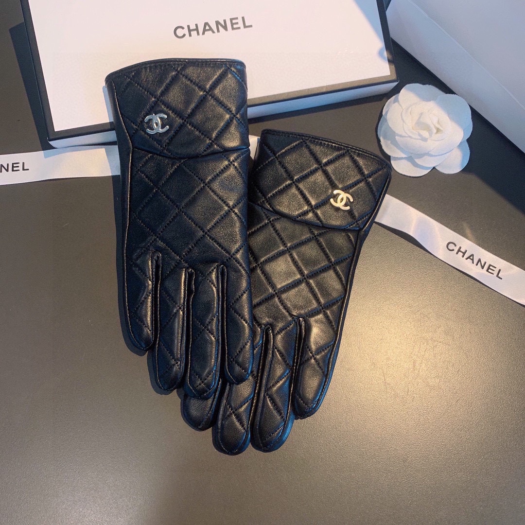 [TOP] CHANEL Quilted Sheepskin Gloves - Black