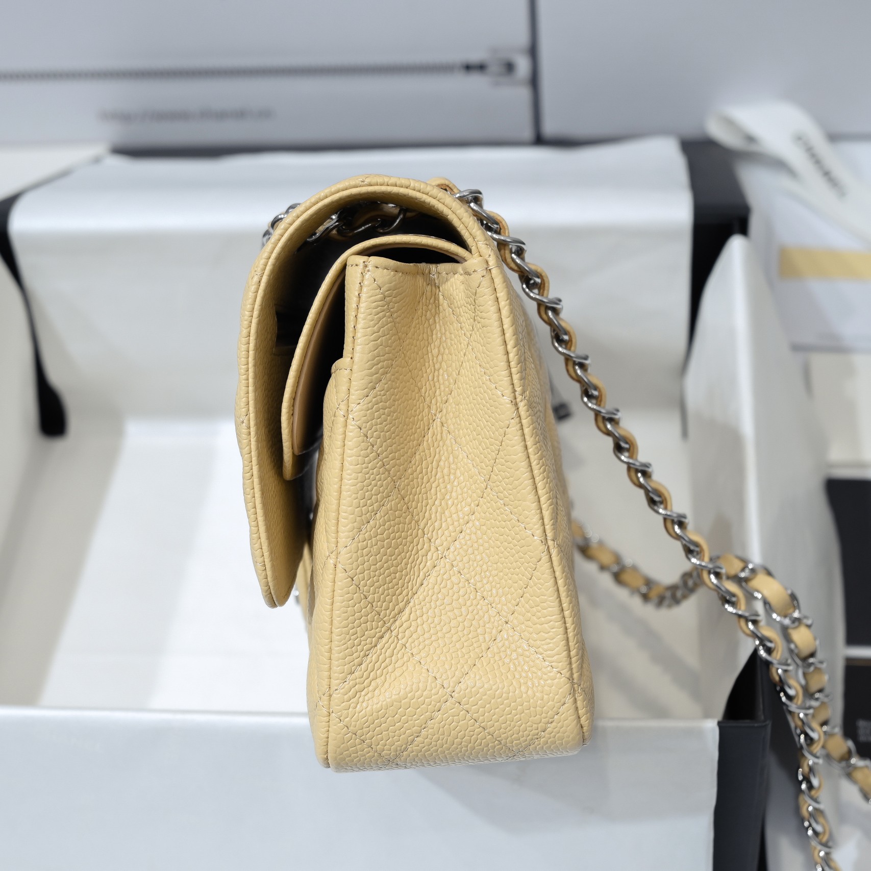 [TOP] CHANEL Classic Flab Bag Medium 15.5x25.5x6.5cm - Yellow&SHW