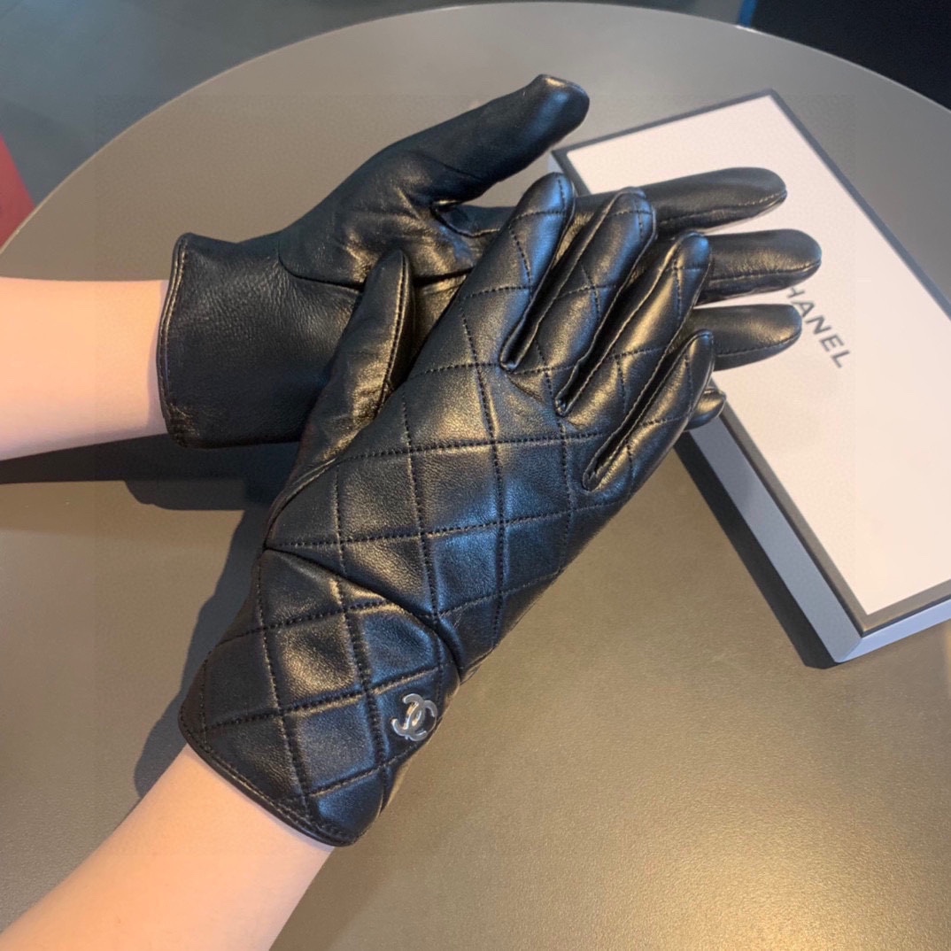 [TOP] CHANEL Quilted Sheepskin Gloves - Black