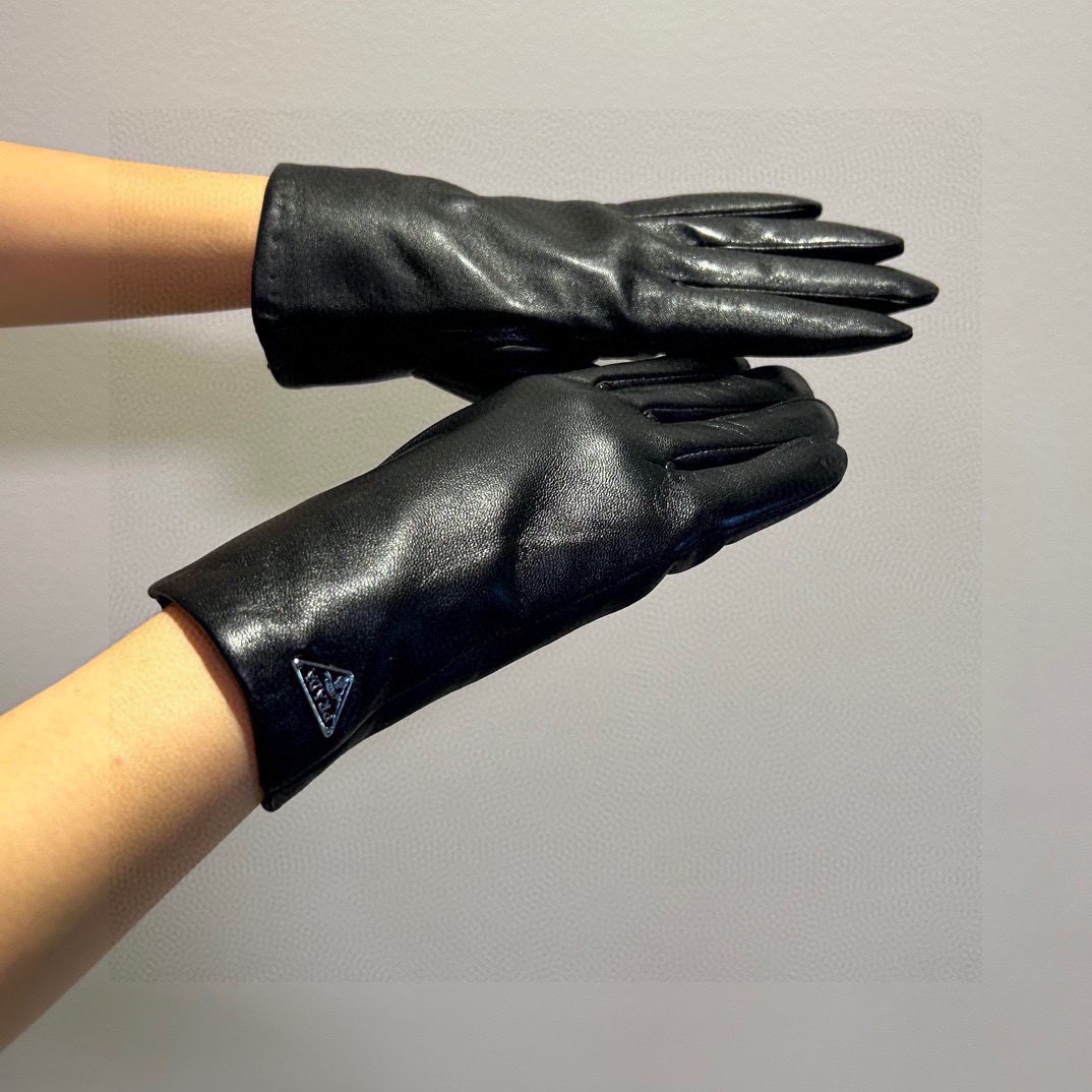 [TOP] PRADA Sheepskin Gloves - Black