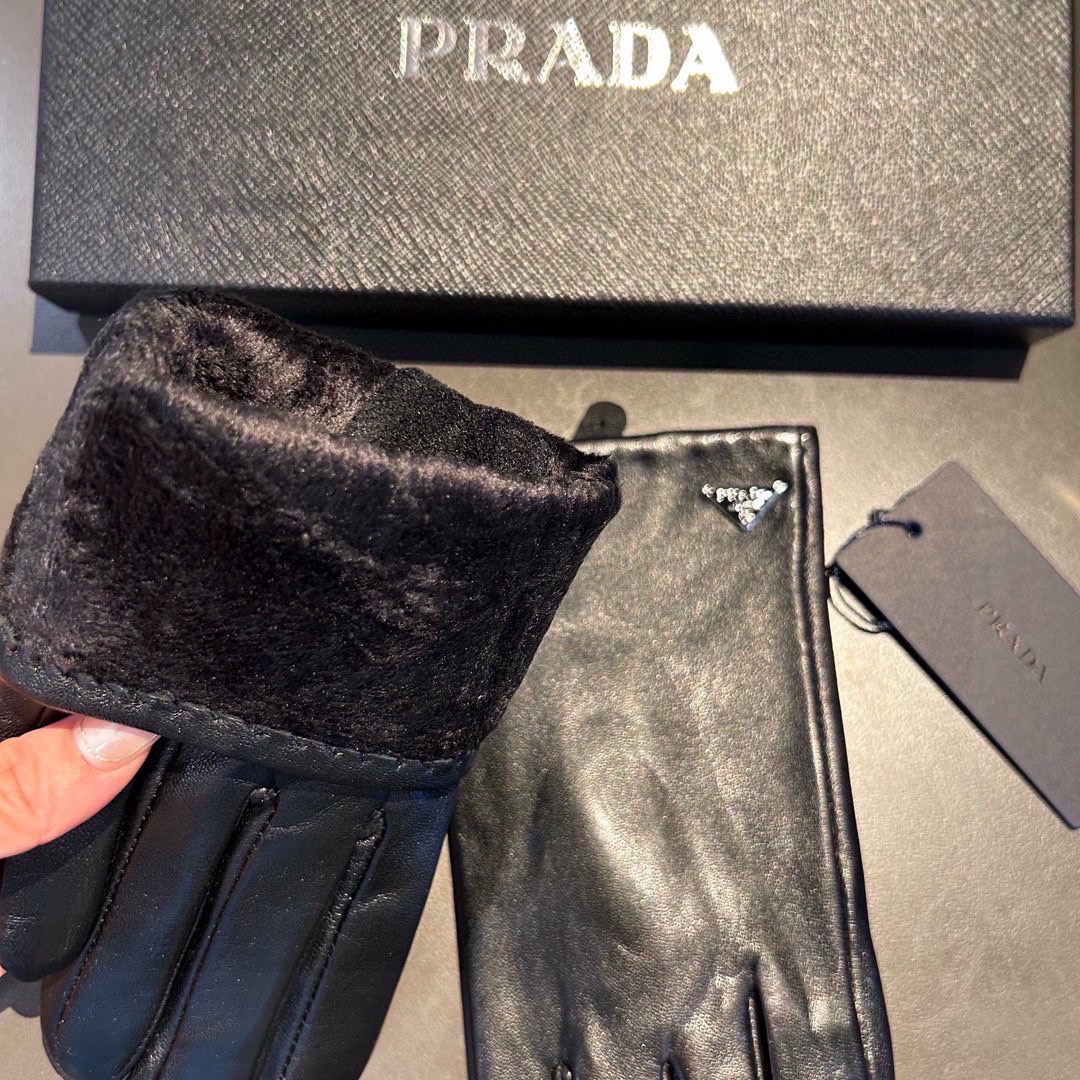 [TOP] PRADA Sheepskin Gloves - Black