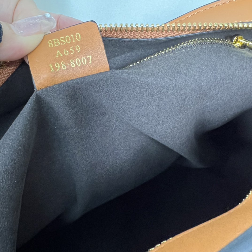 [TOP] FENDI Metal Cowhide Chain Bag 35x23x14cm - Brown&GHW