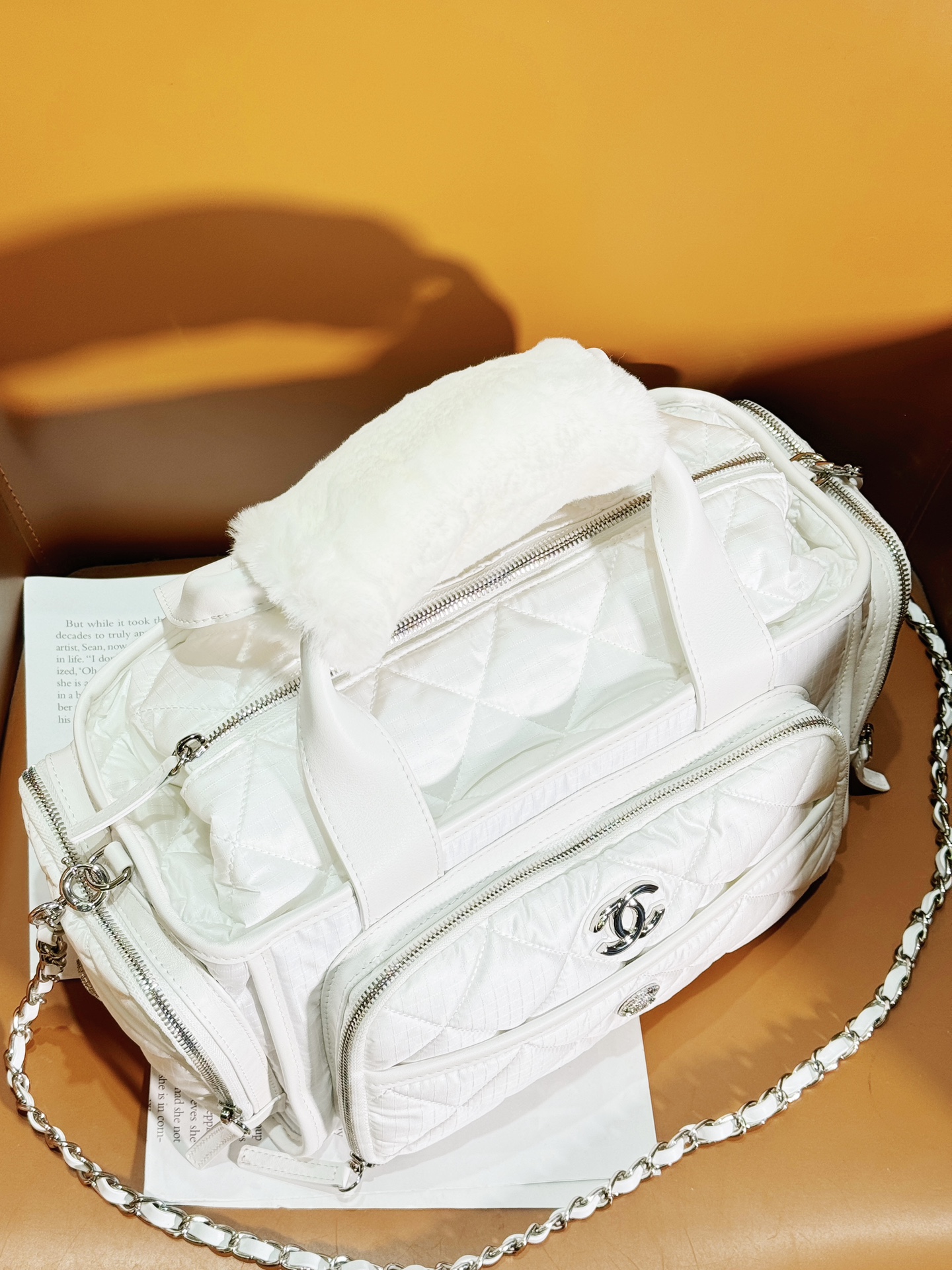 [TOP] CHANEL 24c Large Bowling Bags 16x35x20cm - SHW - Black/White