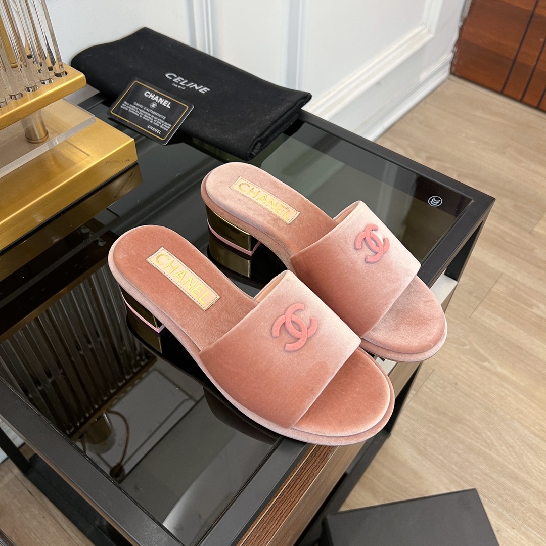 [TOP] CHANEL Velvet Thick Heeled Slippers - 2 Colour
