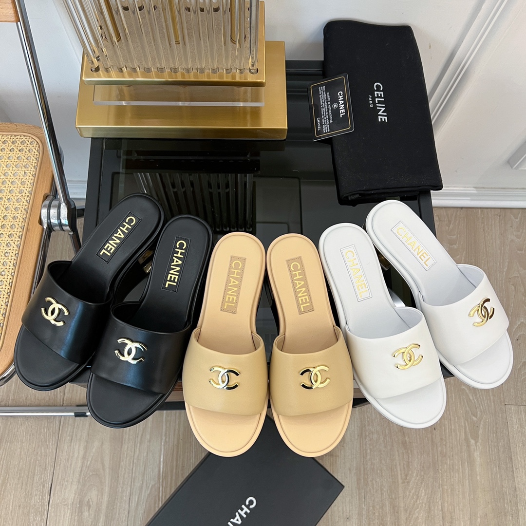 [TOP] CHANEL Sheepskin Thick Heeled Slippers - 3 Colour